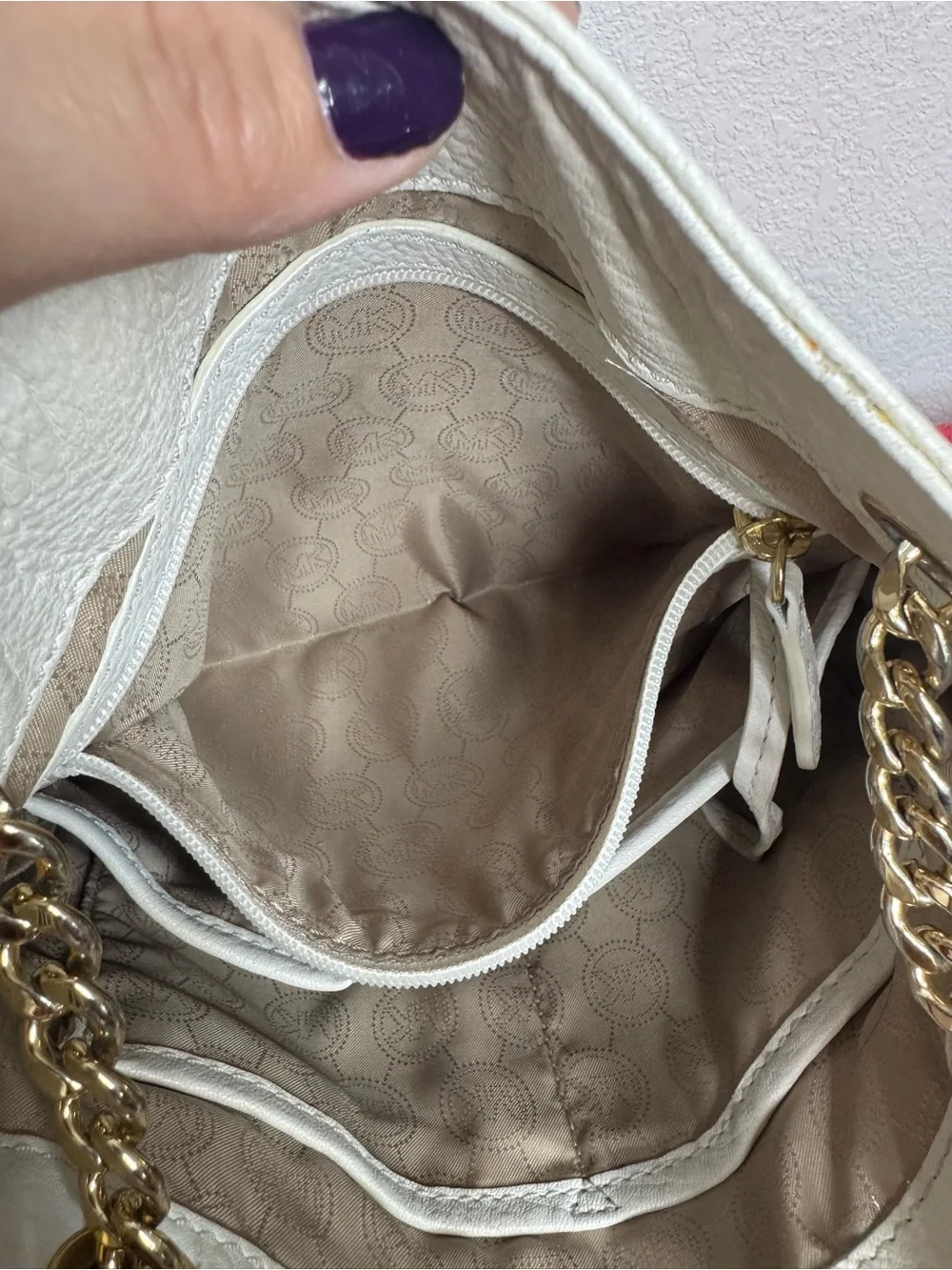 MICHAEL KORS 🤍 Pebbled White Leather Chain-Handle Shoulder Bag, Gold Hardware